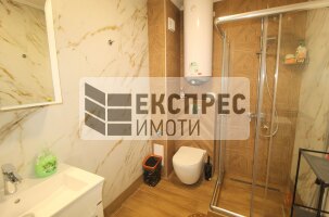 Обзаведен, Нов, Луксозен Тристаен апартамент, Център