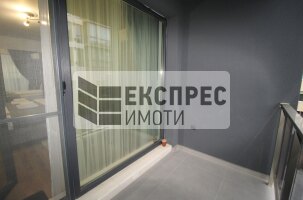 Обзаведен, Нов, Луксозен Тристаен апартамент, Център