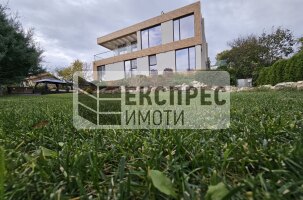 Обзаведена, Луксозна Къща, м-т Траката