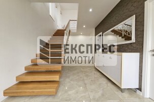 Обзаведена, Луксозна Къща, м-т Траката