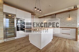 Обзаведена, Луксозна Къща, м-т Траката