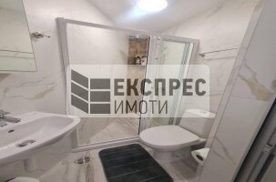 Neu, Möbliert, Luxuriös 2 Schlafzimmer Wohnung, Center