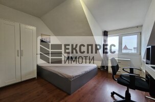 Обзаведен Тристаен апартамент, Лятно кино Тракия