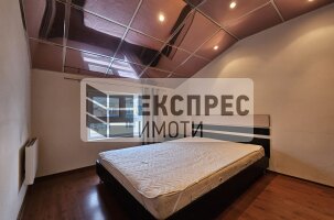 Обзаведен Тристаен апартамент, Лятно кино Тракия