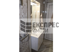 Нов, Обзаведен Тристаен апартамент, Център