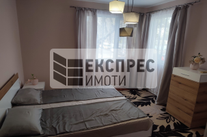 Нов, Обзаведен Тристаен апартамент, Център