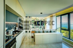 Нов, Луксозен, Обзаведен Тристаен апартамент, Галата