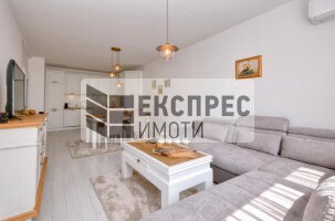 Обзаведен, Нов, Луксозен Двустаен апартамент, Център