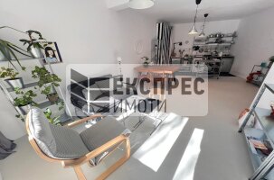 обзаведен Двустаен апартамент, Окръжна болница