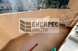 обзаведен Двустаен апартамент, Окръжна болница