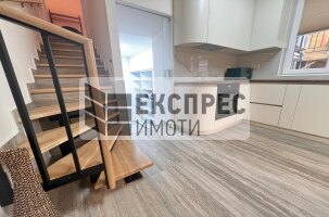 Нов Луксозен Тристаен апартамент, Център