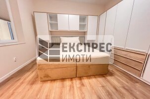 Нов Луксозен Тристаен апартамент, Център