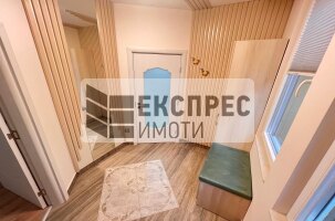 Нов Луксозен Тристаен апартамент, Център