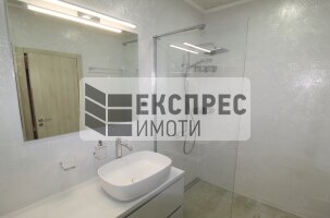 Нов, Луксозно, Обзаведен Двустаен апартамент, Бриз