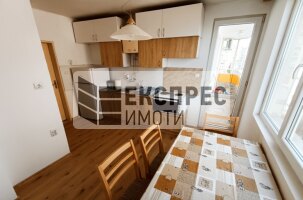 Furnished 3 bedroom apartment, Center