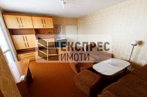 Furnished 3 bedroom apartment, Center