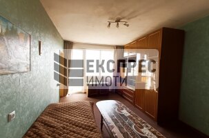 Furnished 3 bedroom apartment, Center