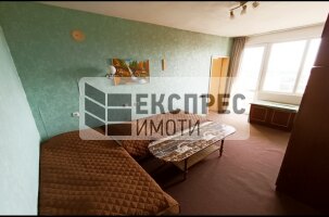 Furnished 3 bedroom apartment, Center