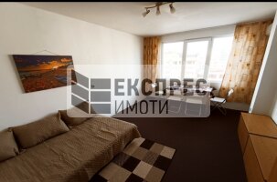 Furnished 3 bedroom apartment, Center