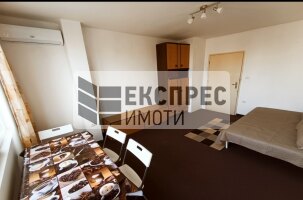 Furnished 3 bedroom apartment, Center