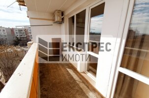 Furnished 3 bedroom apartment, Center