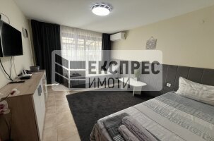 Нов, Обзаведен Тристаен апартамент, м-т Евксиноград