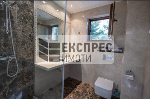Обзаведен, Нов, Луксозен Тристаен апартамент, м-т Кабакум