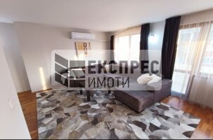 Обзаведен Тристаен апартамент, Център