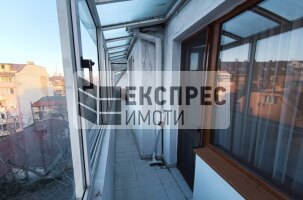 Обзаведен Тристаен апартамент, Център