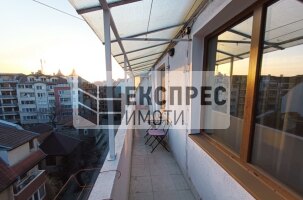 Обзаведен Тристаен апартамент, Център