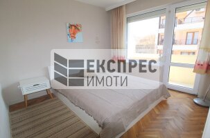 Обзаведен Тристаен апартамент, Център