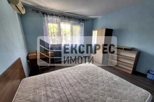 Обзавeден Четиристаен апартамент, Окръжна болница