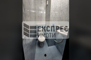 Обзавeден Четиристаен апартамент, Окръжна болница