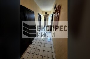 Обзавeден Четиристаен апартамент, Окръжна болница