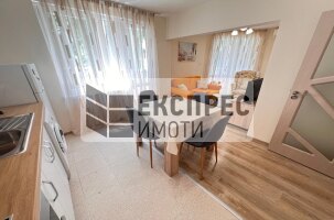 Furnished 2 bedroom apartment, Center