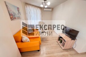 Furnished 2 bedroom apartment, Center