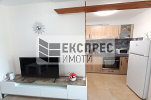 Обзаведен Тристаен апартамент, Окръжна болница
