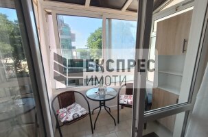 Обзаведен Тристаен апартамент, Окръжна болница