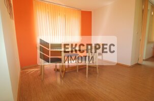 Обзаведен Четиристаен апартамент, Бриз
