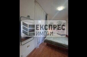 123456 Studio, Trakata