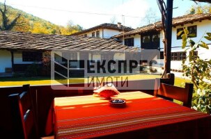 КЪЩА ЗА ГОСТИ ''ХАДЖИ ВЕЛИНОВ ХАН'' ,СЕЛО БОЖЕНЦИ, Хотел