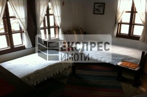 КЪЩА ЗА ГОСТИ ''ХАДЖИ ВЕЛИНОВ ХАН'' ,СЕЛО БОЖЕНЦИ, Хотел