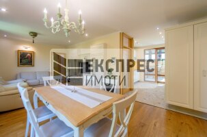 Luxury, Furnished 3 bedroom apartment, Red Square