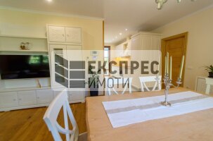 Luxury, Furnished 3 bedroom apartment, Red Square