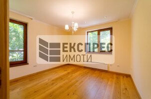 Luxury, Furnished 3 bedroom apartment, Red Square