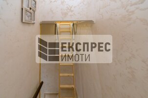 Luxury, Furnished 3 bedroom apartment, Red Square