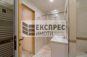 Luxury, Furnished 3 bedroom apartment, Red Square