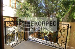 Нов, Луксозно, Обзаведен Тристаен апартамент, Окръжна болница