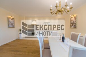 Нов, Луксозно, Обзаведен Тристаен апартамент, Общината