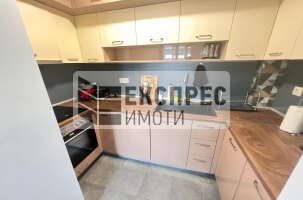 Обзаведен Тристаен апартамент, Окръжна болница